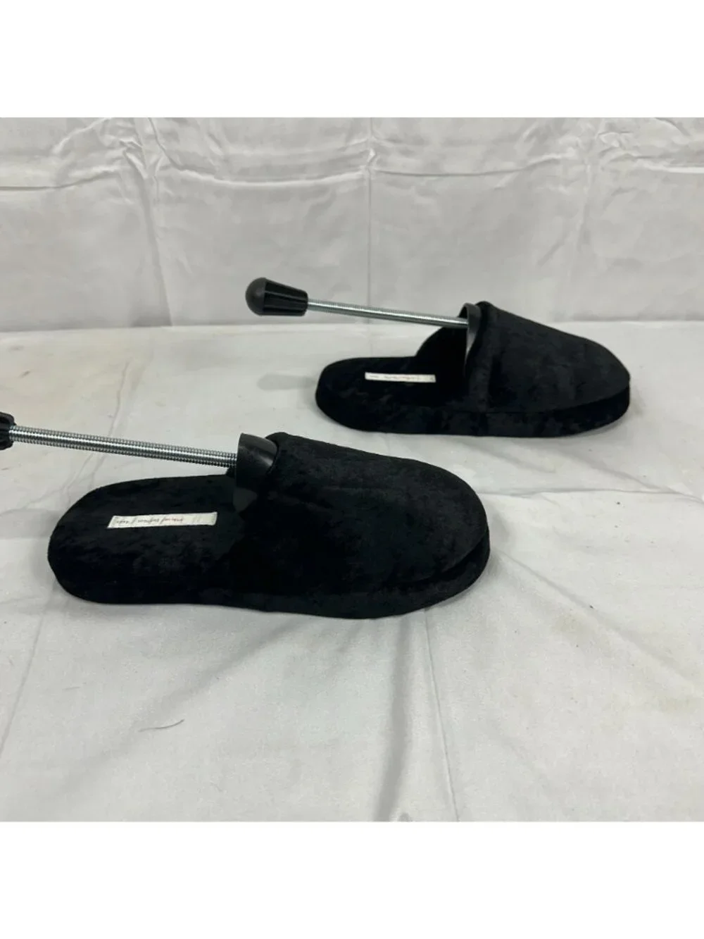 Lane Bryant Cacique Black Velvet Slip-On Slippers Girls Size XL Fabric Upper Co